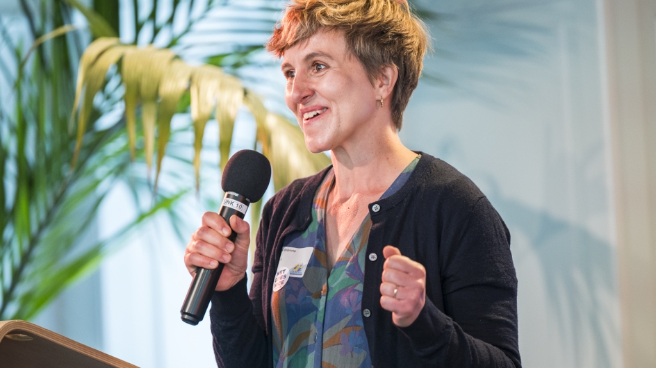 Bild: Community Event gegen Hass im Netz zum Thema „Come together, right now – Zusammenhalt in schwierigen Zeiten“ am 11. Juni 2026 im Berlin Global Village 