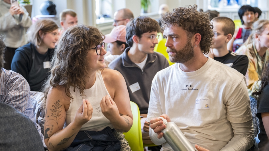 Bild: Community Event gegen Hass im Netz zum Thema „Come together, right now – Zusammenhalt in schwierigen Zeiten“ am 11. Juni 2026 im Berlin Global Village