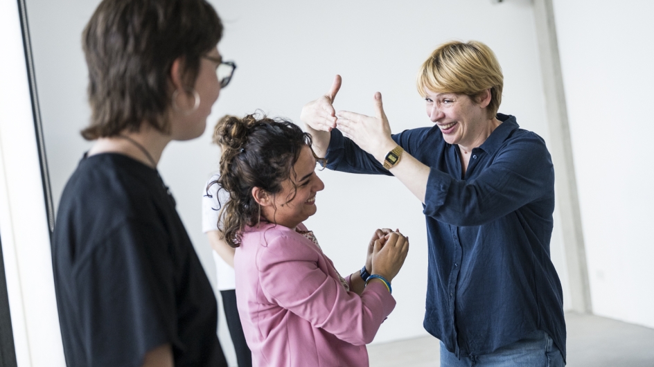Bild: Community Event gegen Hass im Netz zum Thema „Come together, right now – Zusammenhalt in schwierigen Zeiten“ am 11. Juni 2026 im Berlin Global Village 