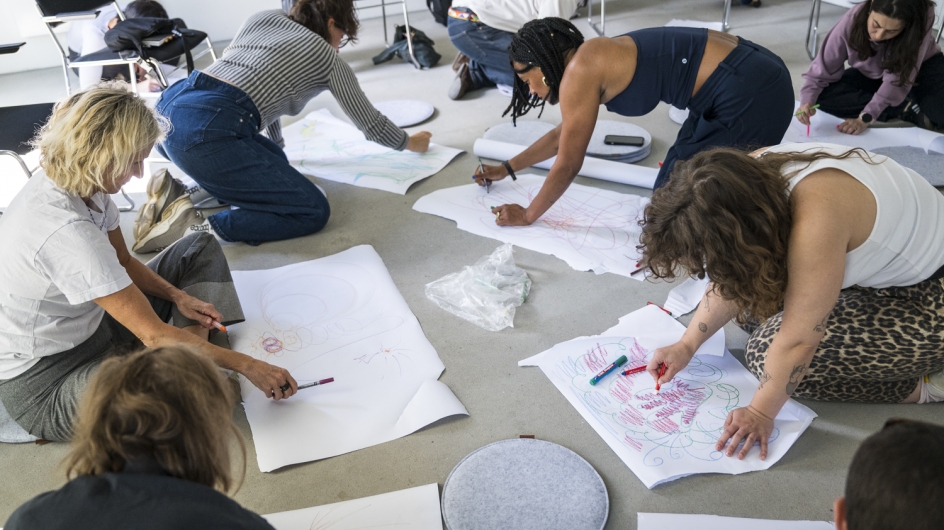 Bild: Community Event gegen Hass im Netz zum Thema „Come together, right now – Zusammenhalt in schwierigen Zeiten“ am 11. Juni 2026 im Berlin Global Village 