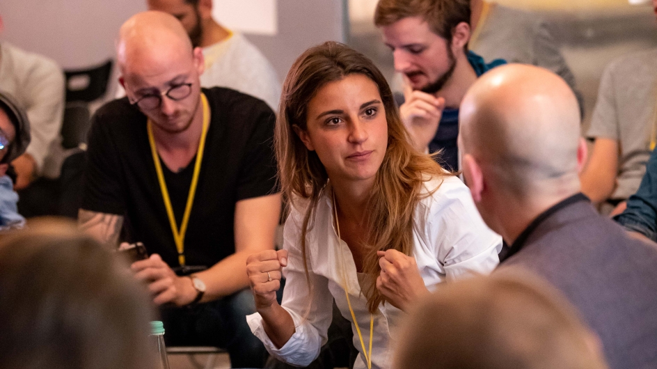 Paulina Fröhlich diskutiert beim Community Event von Das NETTZ über "Sprache, Werte, Narrative" Paulina Fröhlich diskutiert beim Community Event von Das NETTZ über "Sprache, Werte, Narrative"