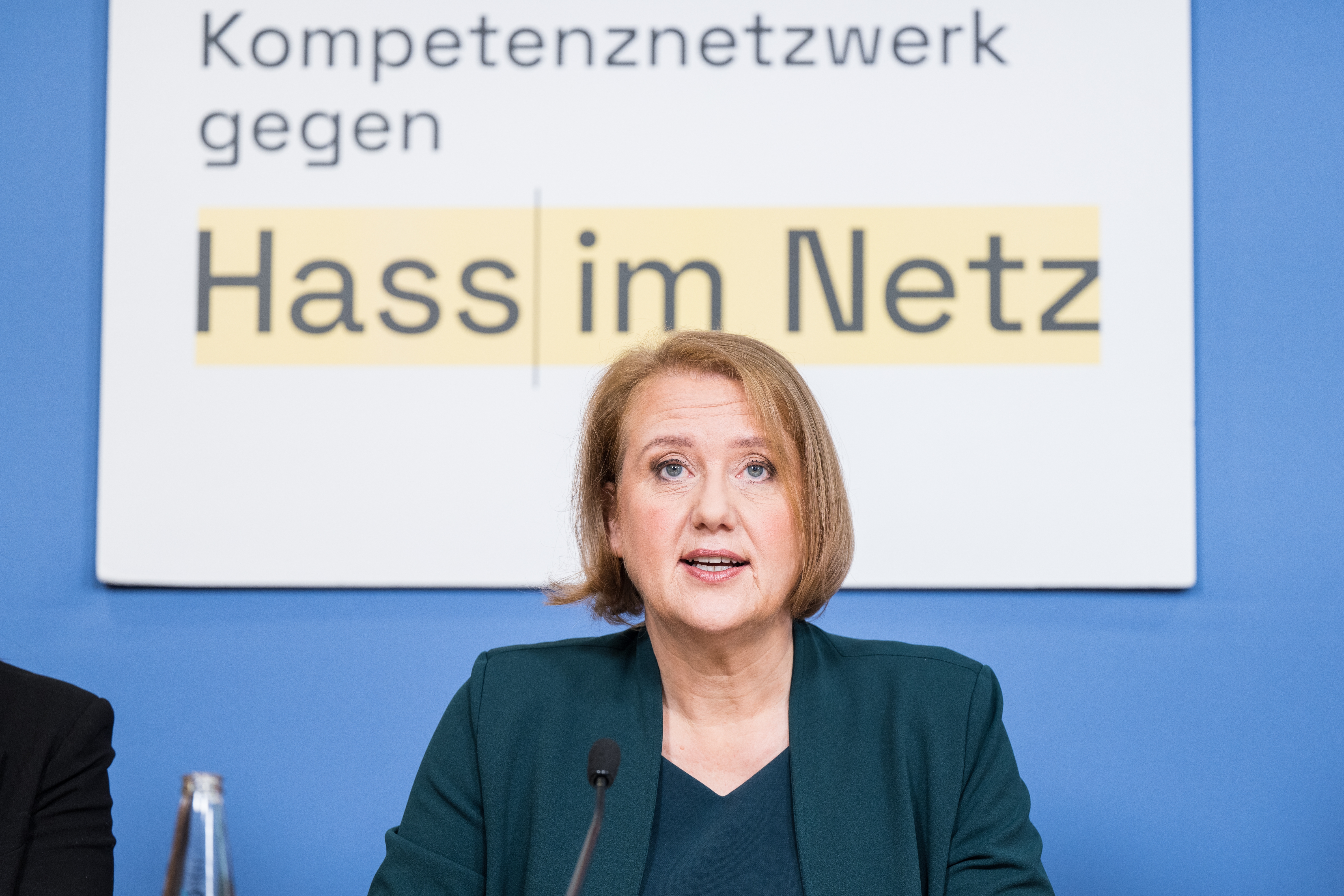 Foto: Das NETTZ I Familienministerin Lisa Paus bei der Pressekonferenz zur Studie